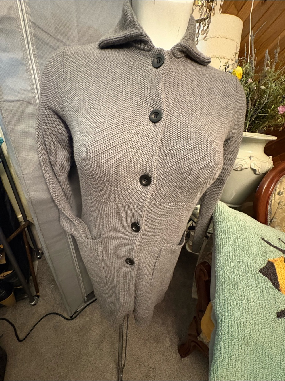 Women's Gray Knit Button-Up Cardigan with Collar - Picture 2 of 4